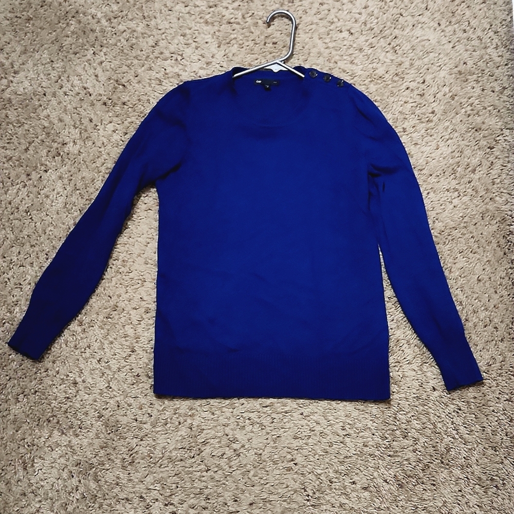 Gap Sweater